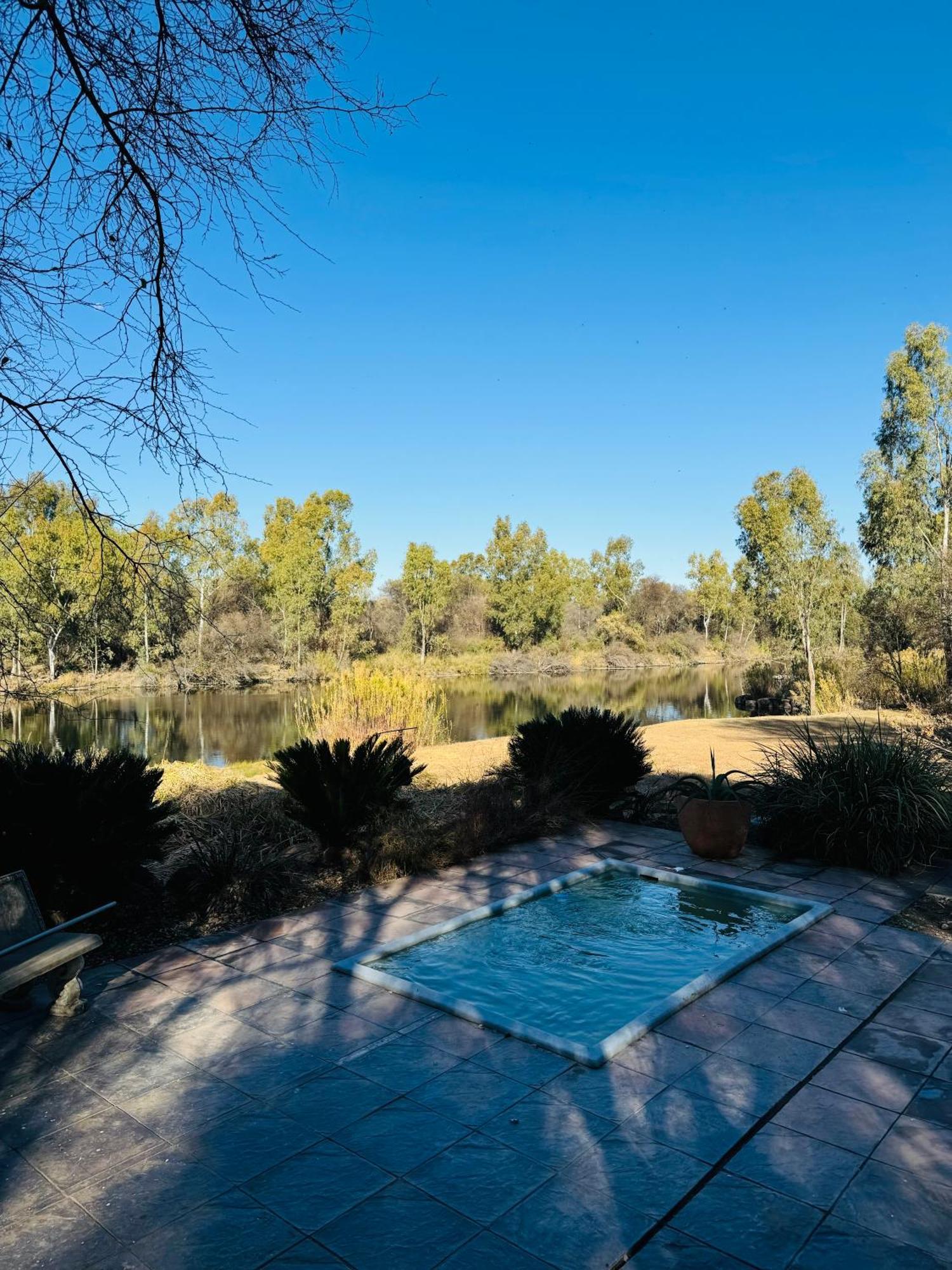Megumi - Vaal Riverside Retreat - Loadshedding Friendly Parys Extérieur photo